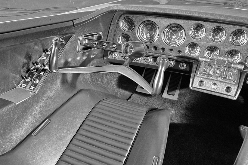 Среднемоторный, алюминиевый, полноприводный: каким мог стать Chevrolet Corvette в 60-х – 70-х
